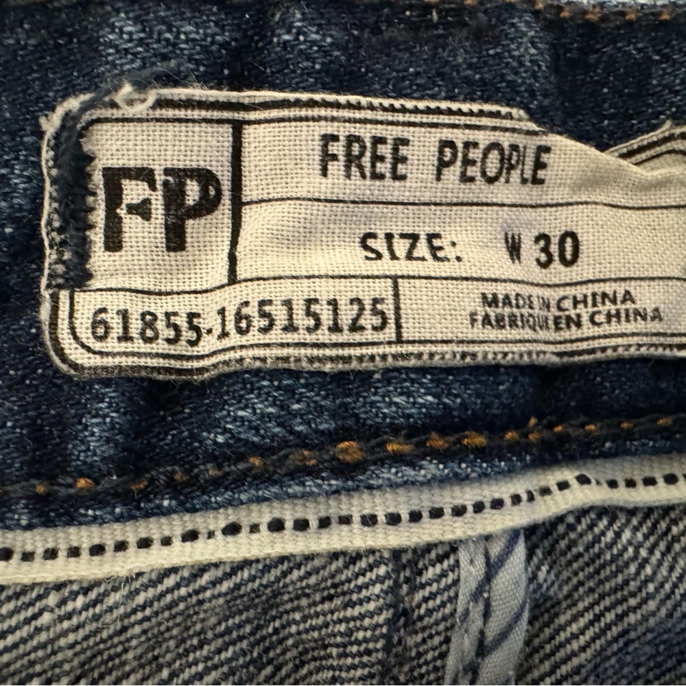 Free People Button Fly Cutoffs, Size W30 - Picture 2 of 4